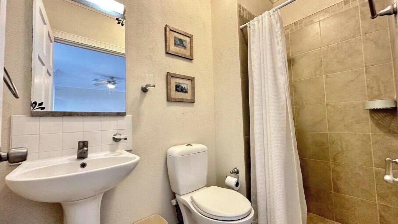 Photo of Bathroom in Mount Brevitor