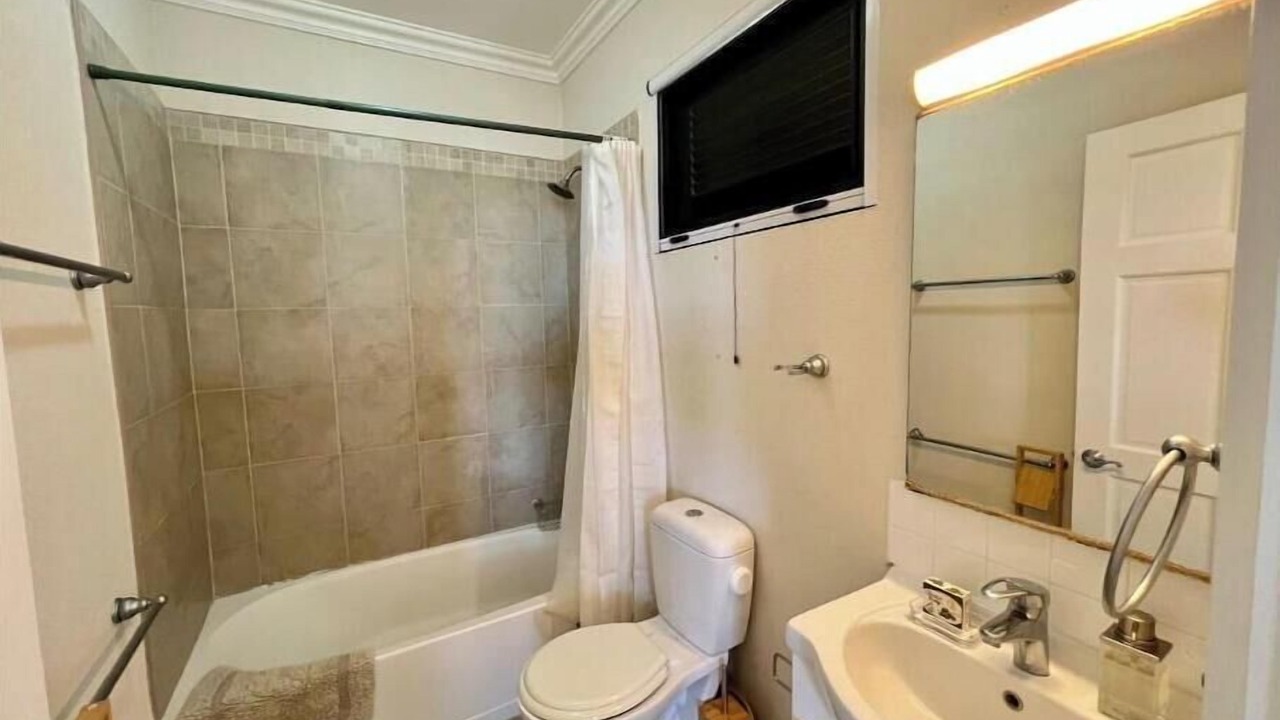 Photo of Bathroom in Mount Brevitor