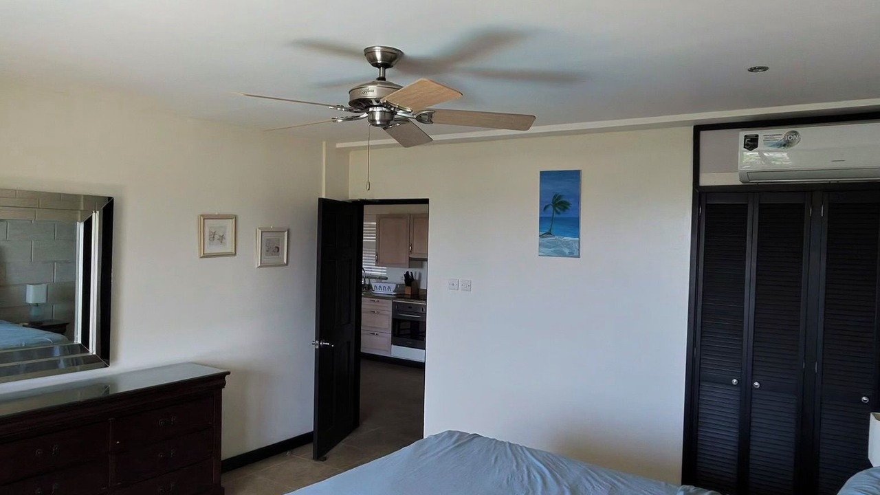 Photo of Bedroom in Marine Gardens