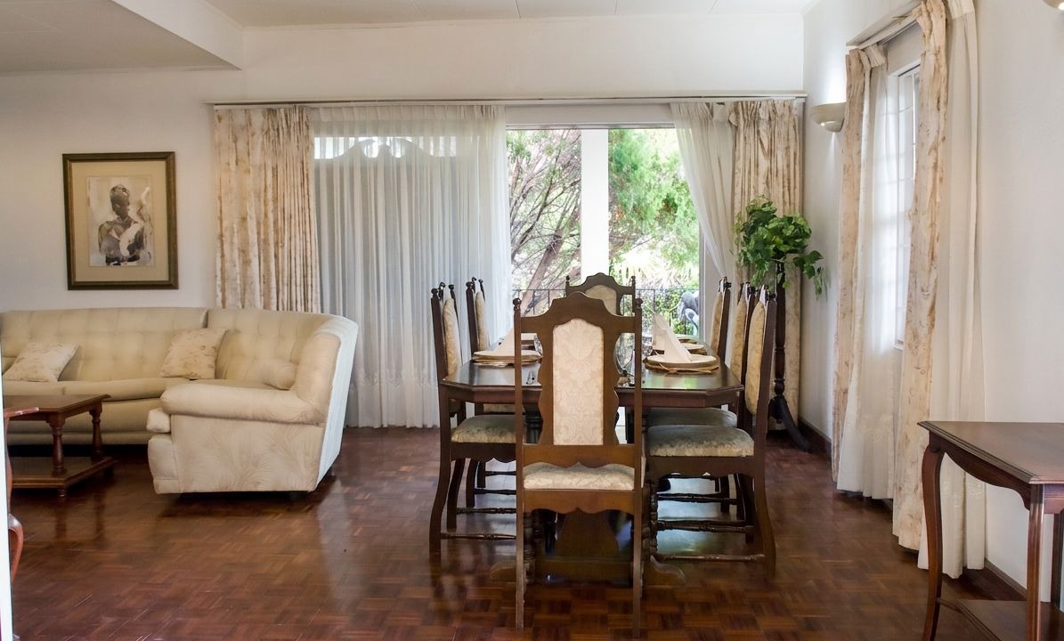 Photo of Livingroom in Rendezvous