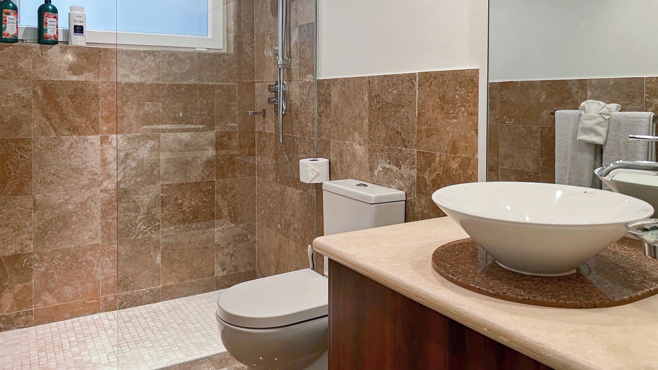 Photo of Bathroom in Gibbes