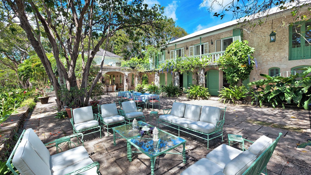 Photo of Patio Balcony in Clinketts