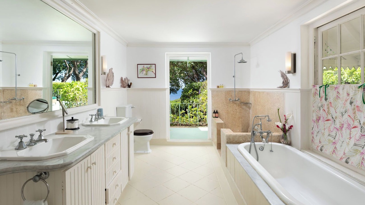Photo of Bathroom in Clinketts