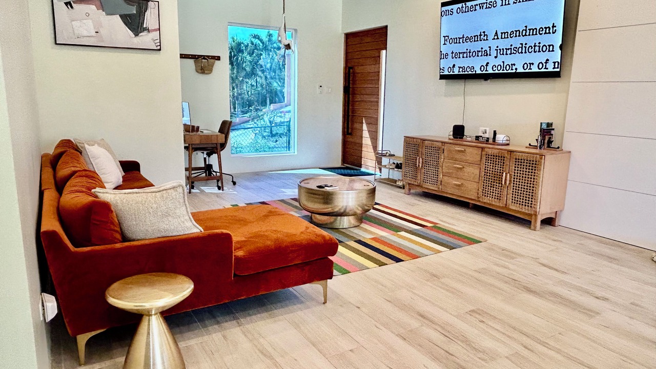 Photo of Livingroom in Deanes