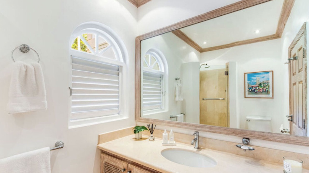Photo of Bathroom in Mount Standfast