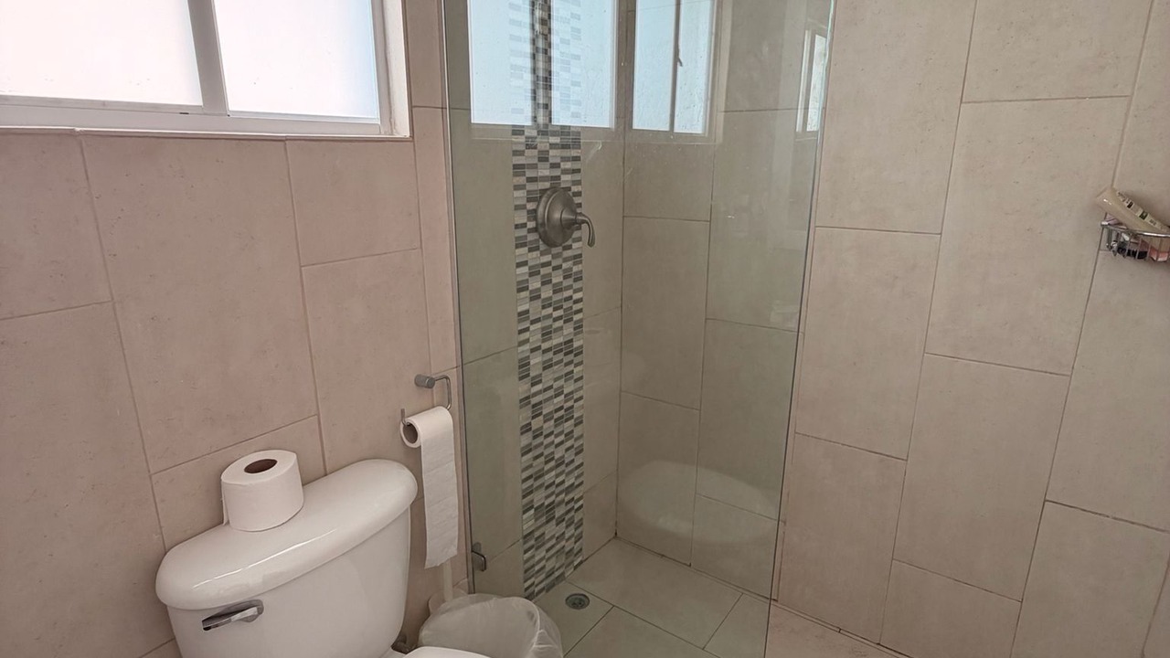 Photo of Bathroom in Porters