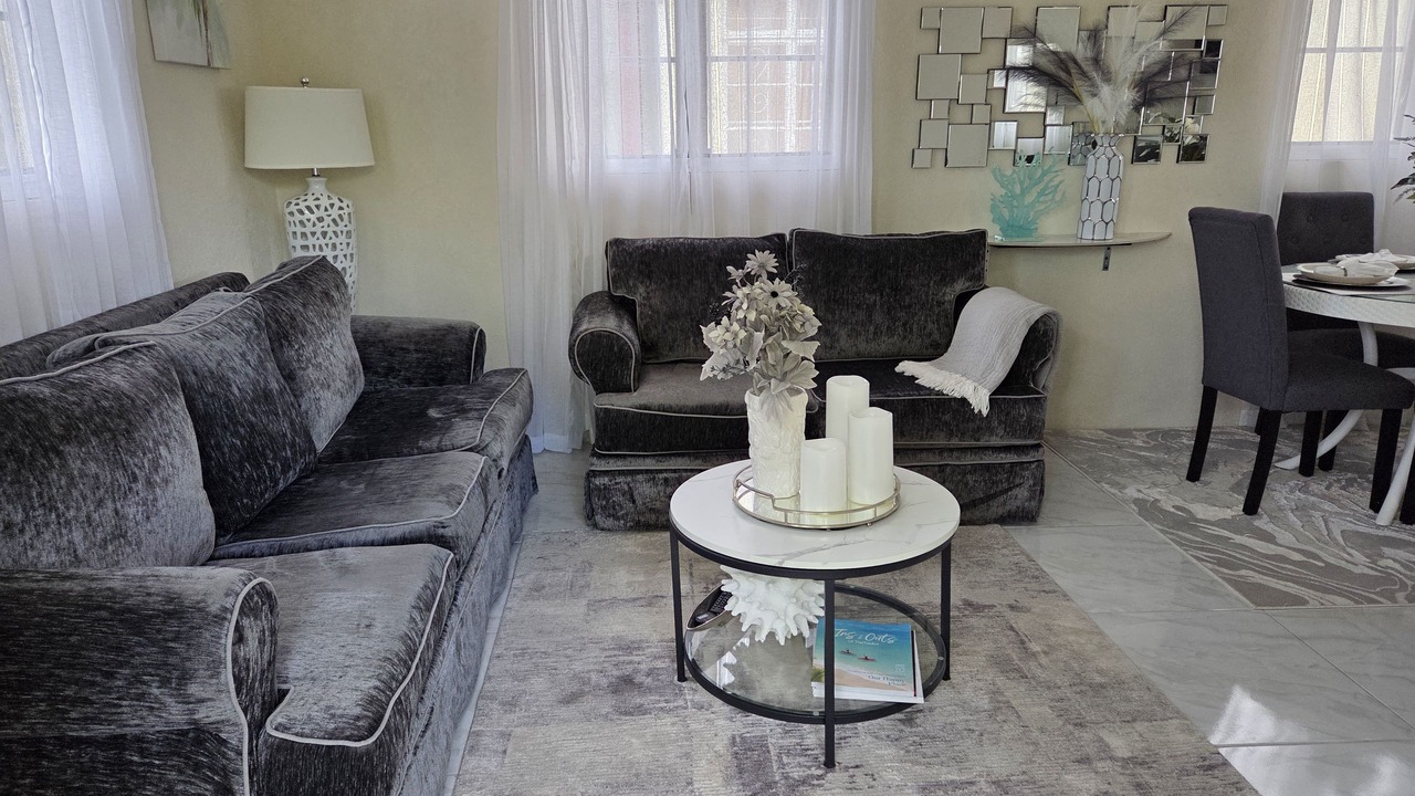 Photo of Livingroom in Fitts Village