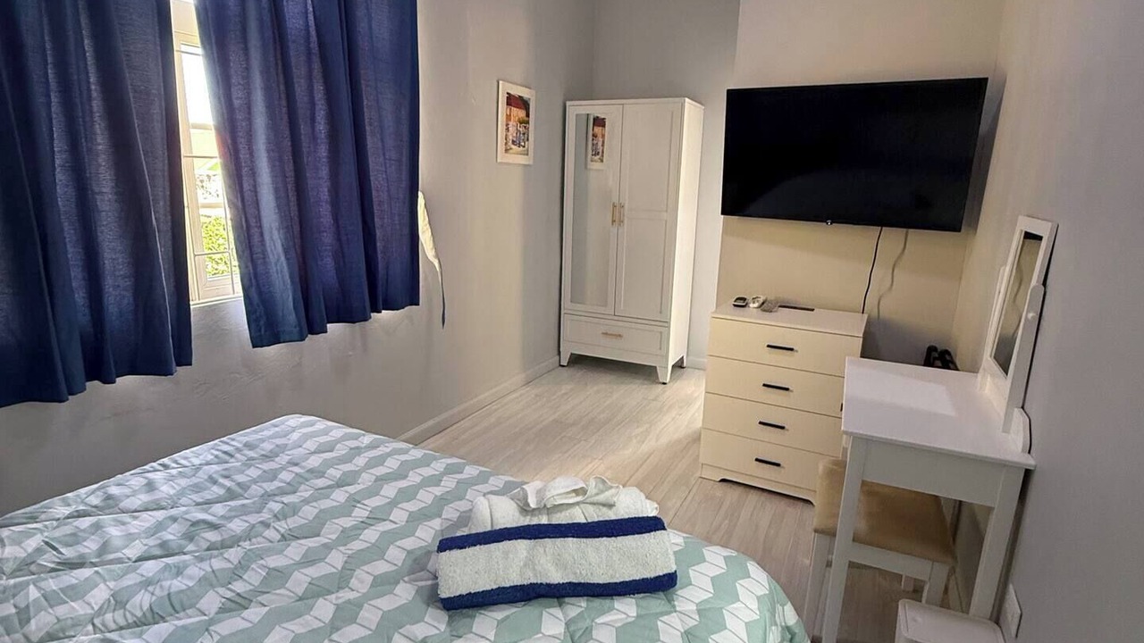 Photo of Bedroom in Henrys