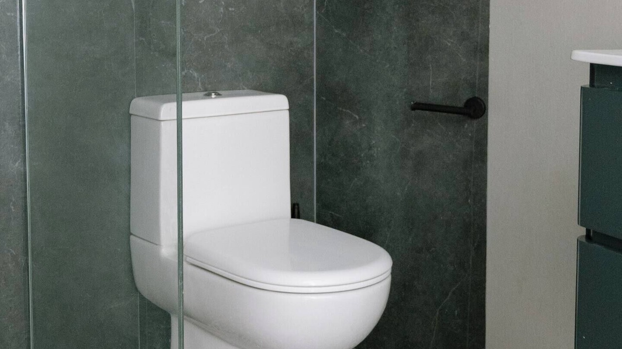 Photo of Bathroom in Henrys
