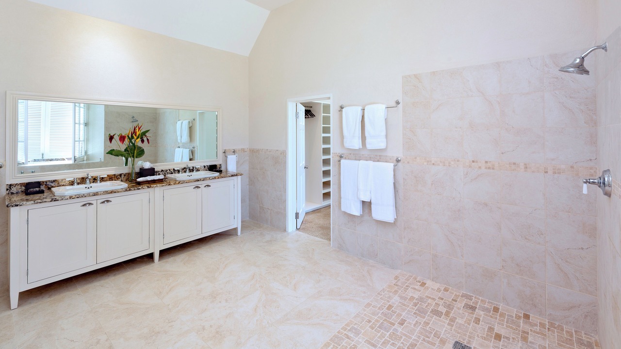 Photo of Bathroom in Orange Hill