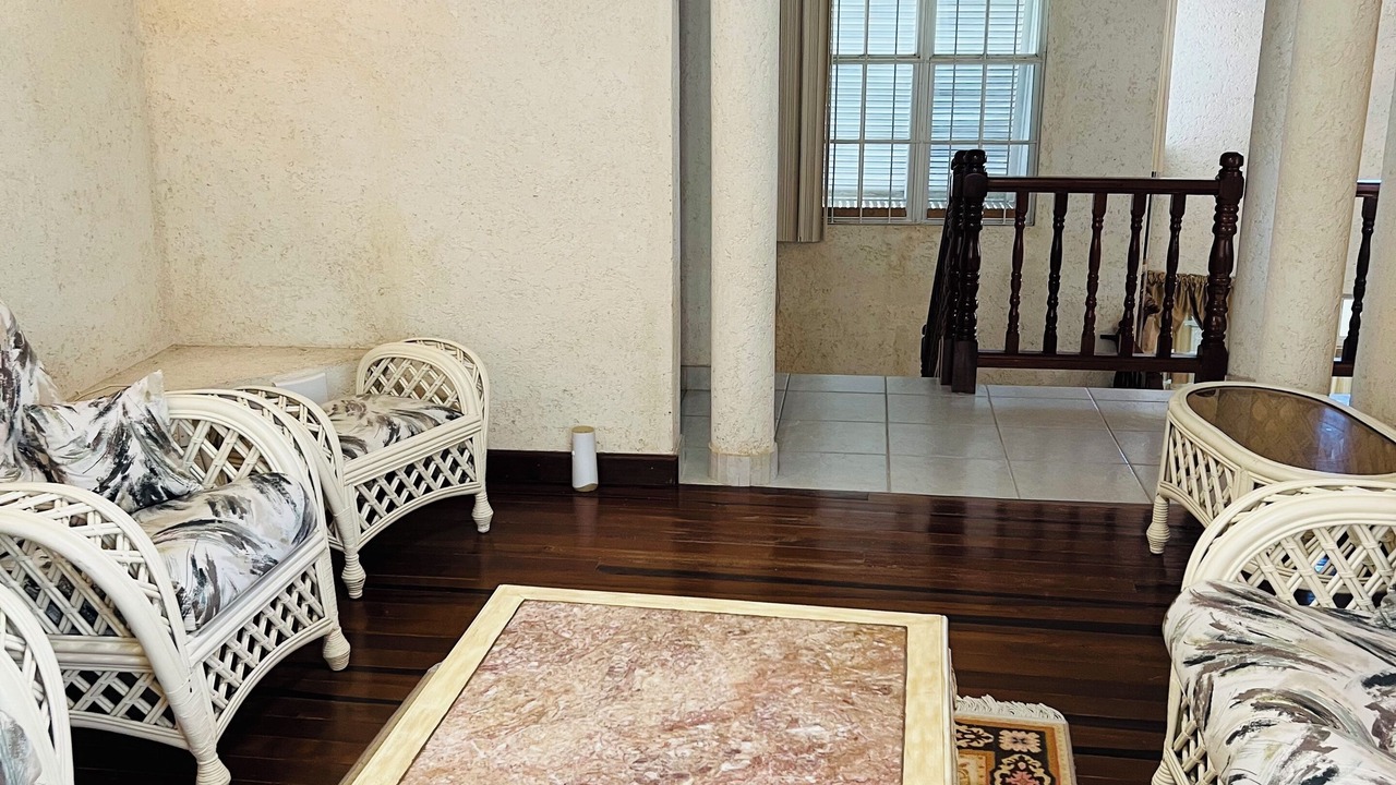 Photo of Livingroom in Holder's Hill