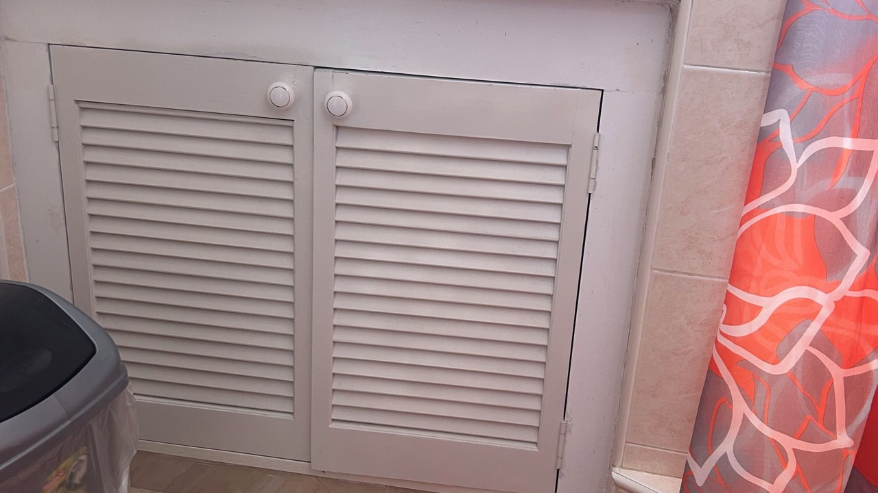 Photo of Bathroom in Cane Garden