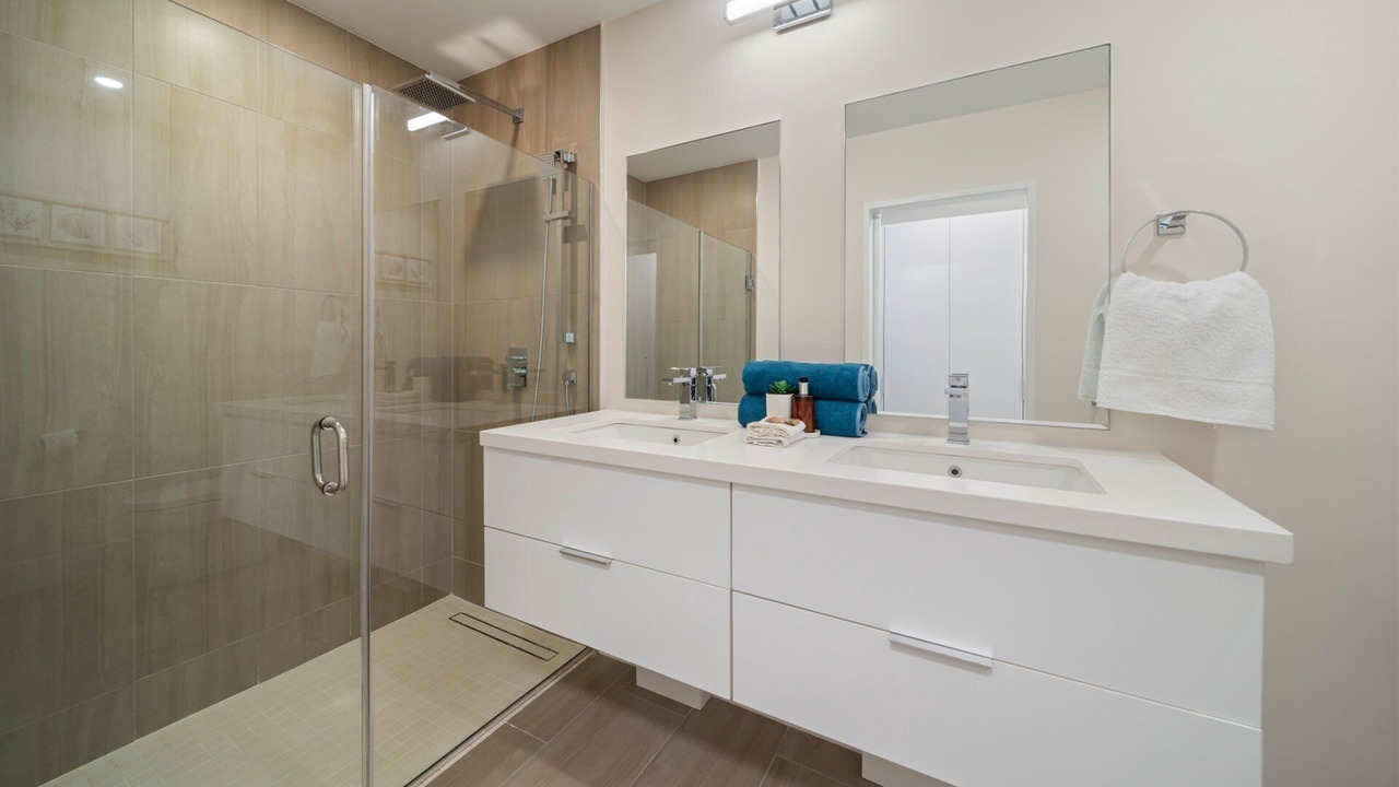 Photo of Bathroom in Little Battaleys