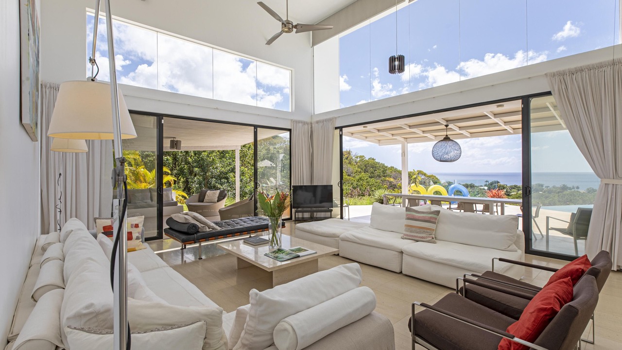 Photo of Livingroom in Weston