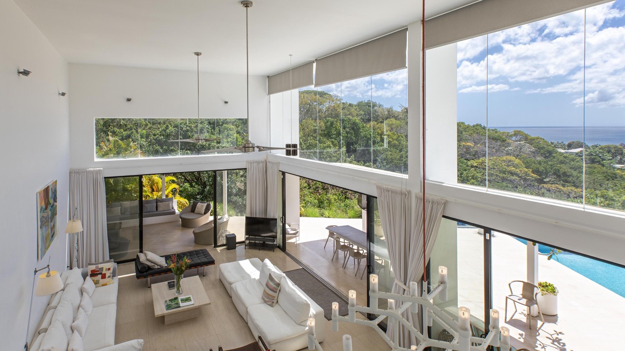 Photo of Livingroom in Weston