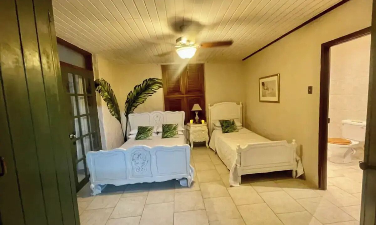 Photo of Bedroom in Halcyon Heights