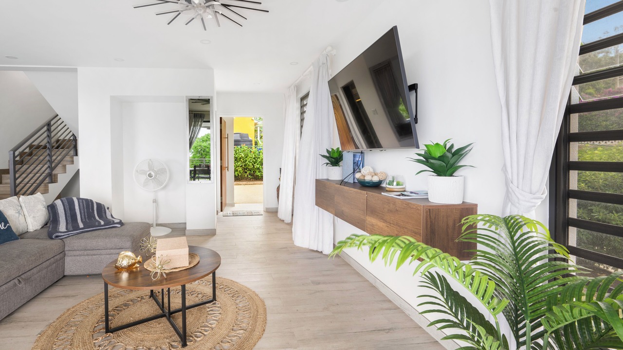 Photo of Livingroom in Mount Standfast