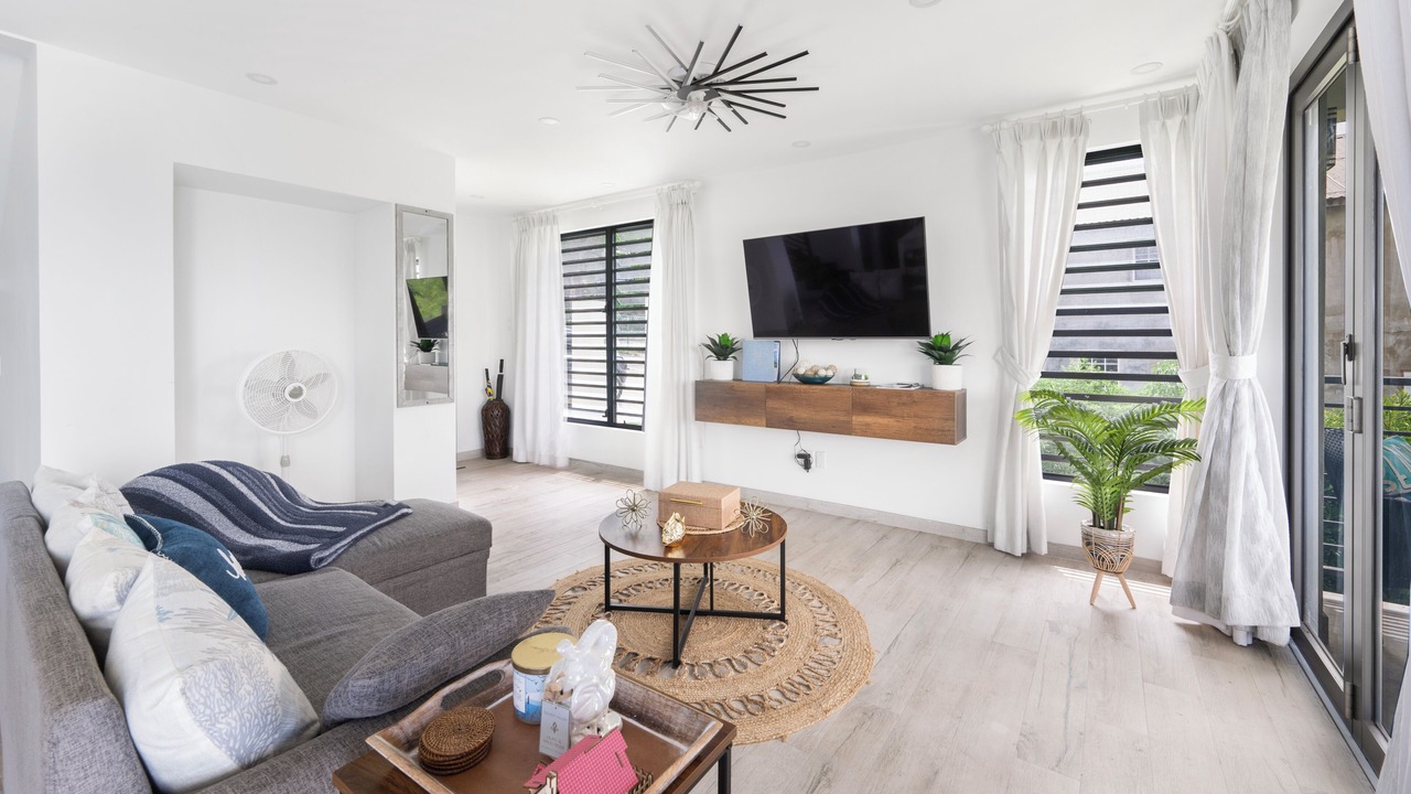 Photo of Livingroom in Mount Standfast