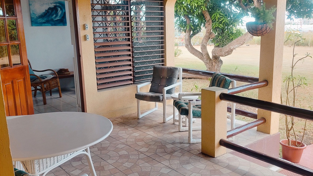Photo of Patio Balcony in Christie