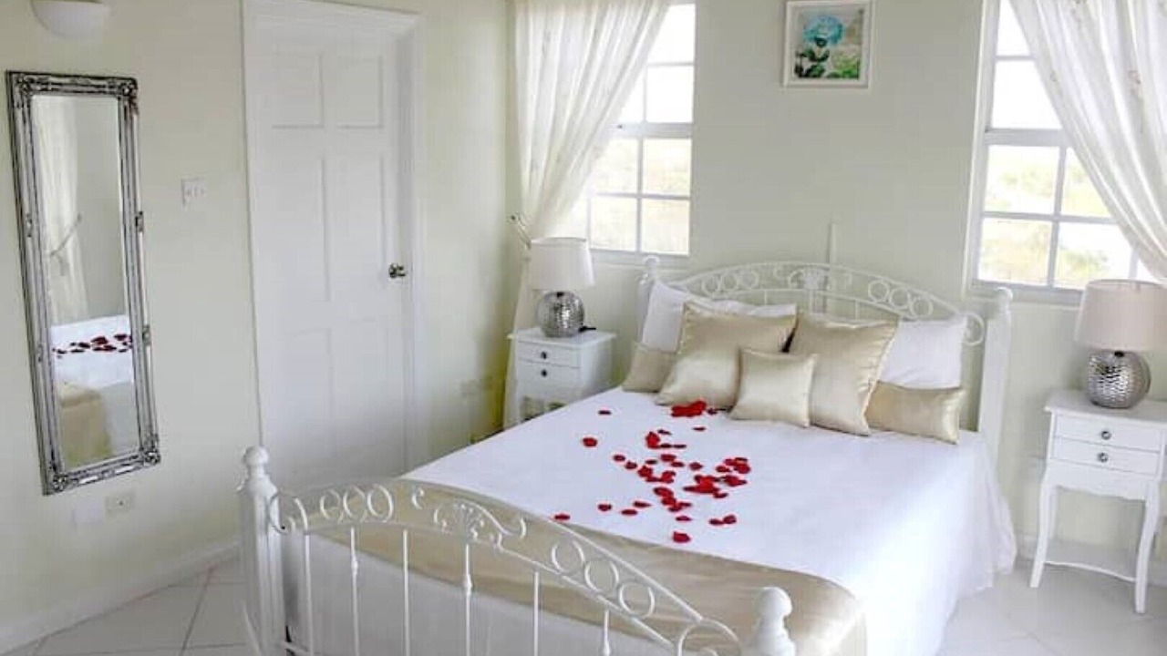 Photo of Bedroom in West Coast