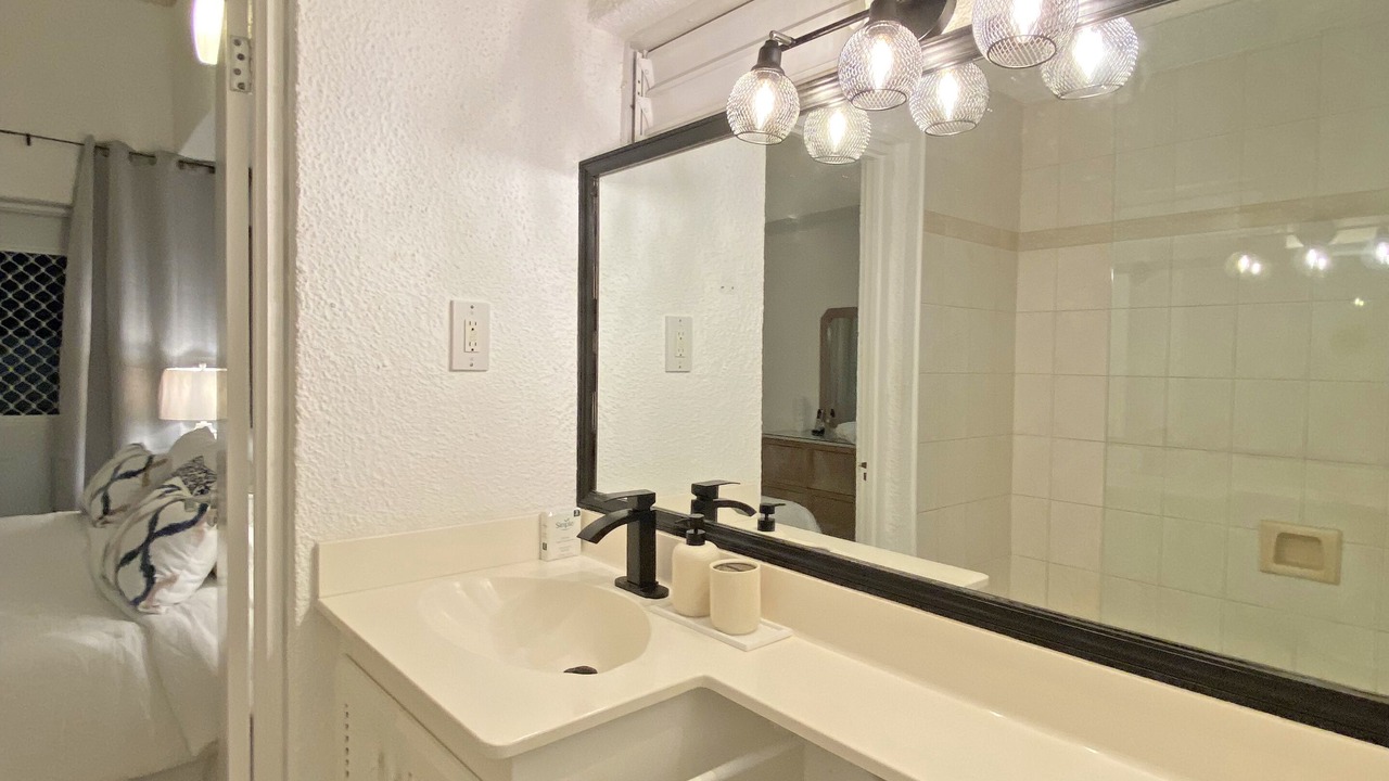 Photo of Bathroom in Rendezvous