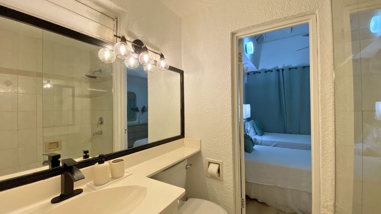 Photo of Bathroom in Rendezvous