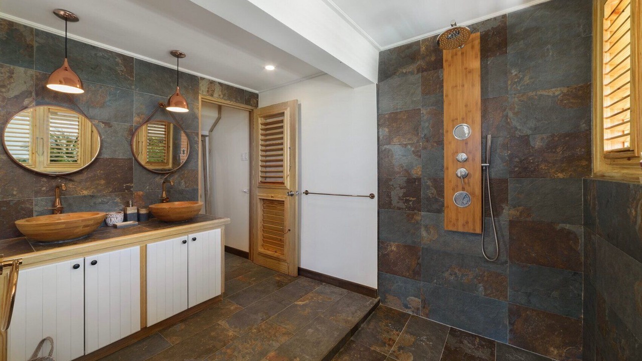 Photo of Bathroom in Bagatelle Terrace