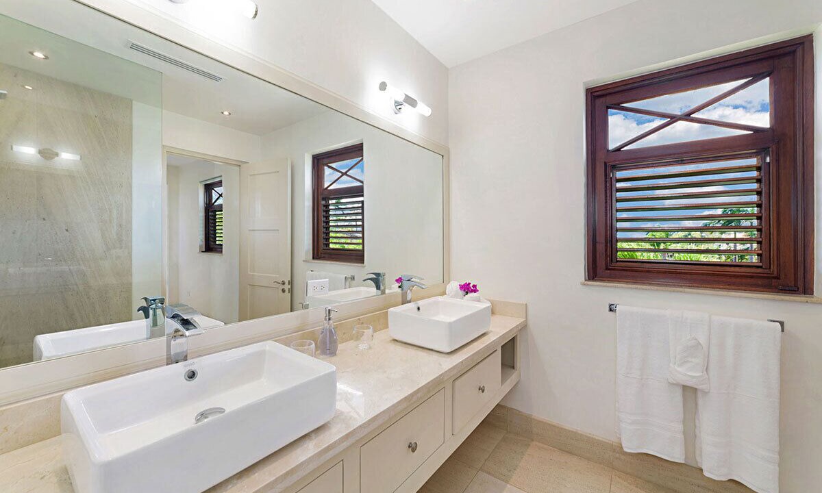 Photo of Bathroom in Merlin Bay