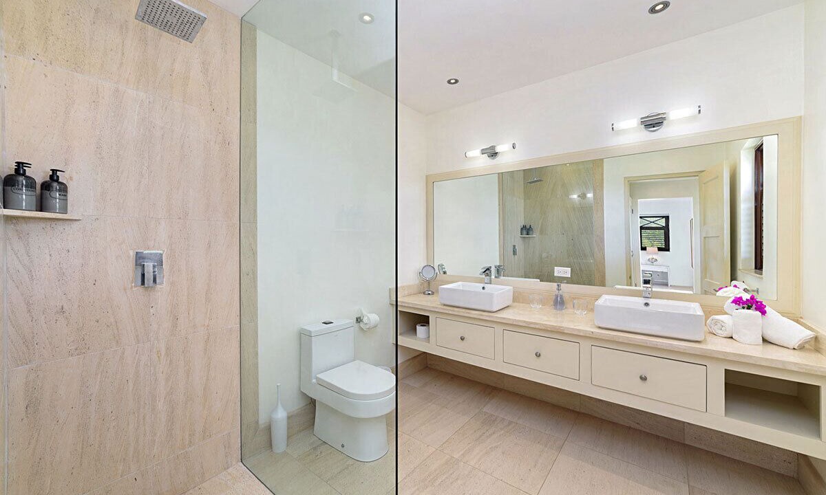 Photo of Bathroom in Merlin Bay