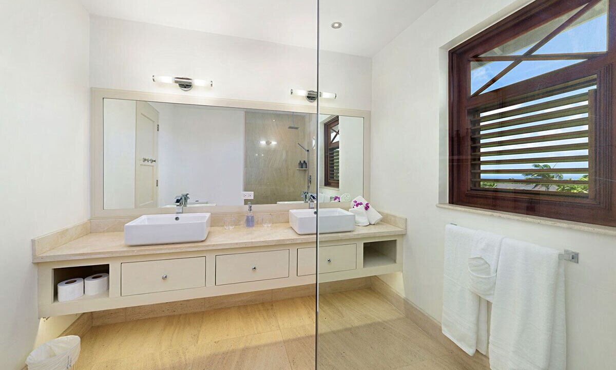 Photo of Bathroom in Merlin Bay