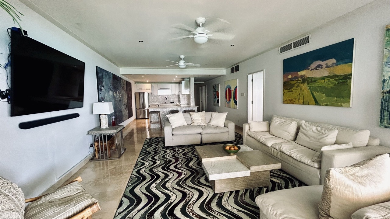 Photo of Livingroom in Weston