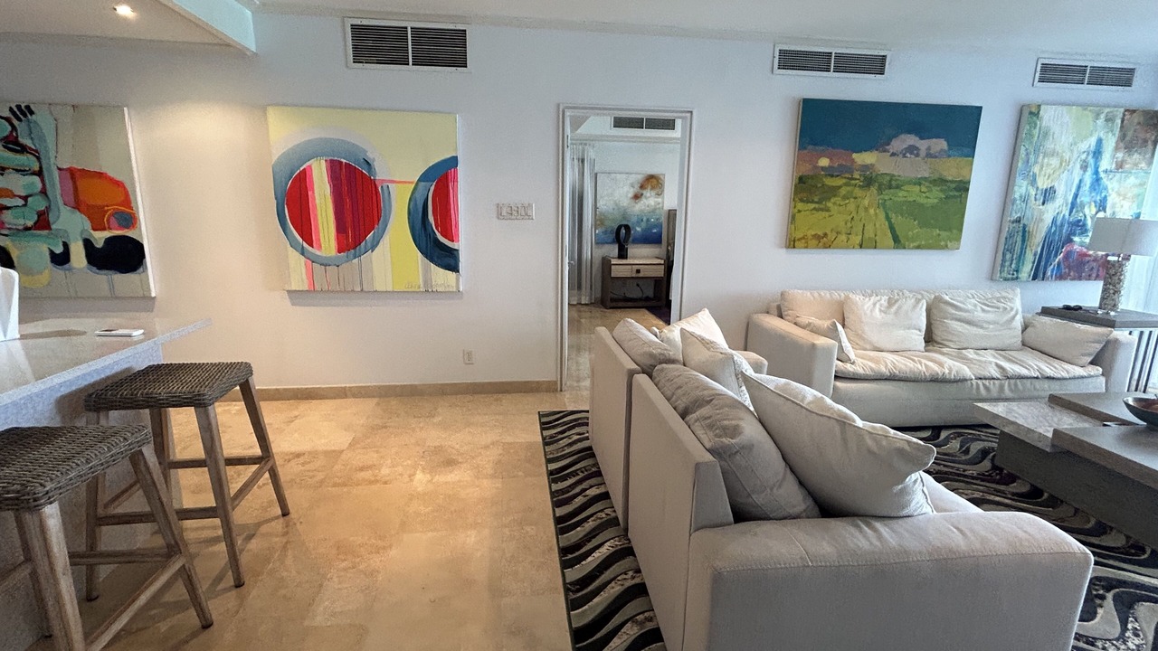 Photo of Livingroom in Weston