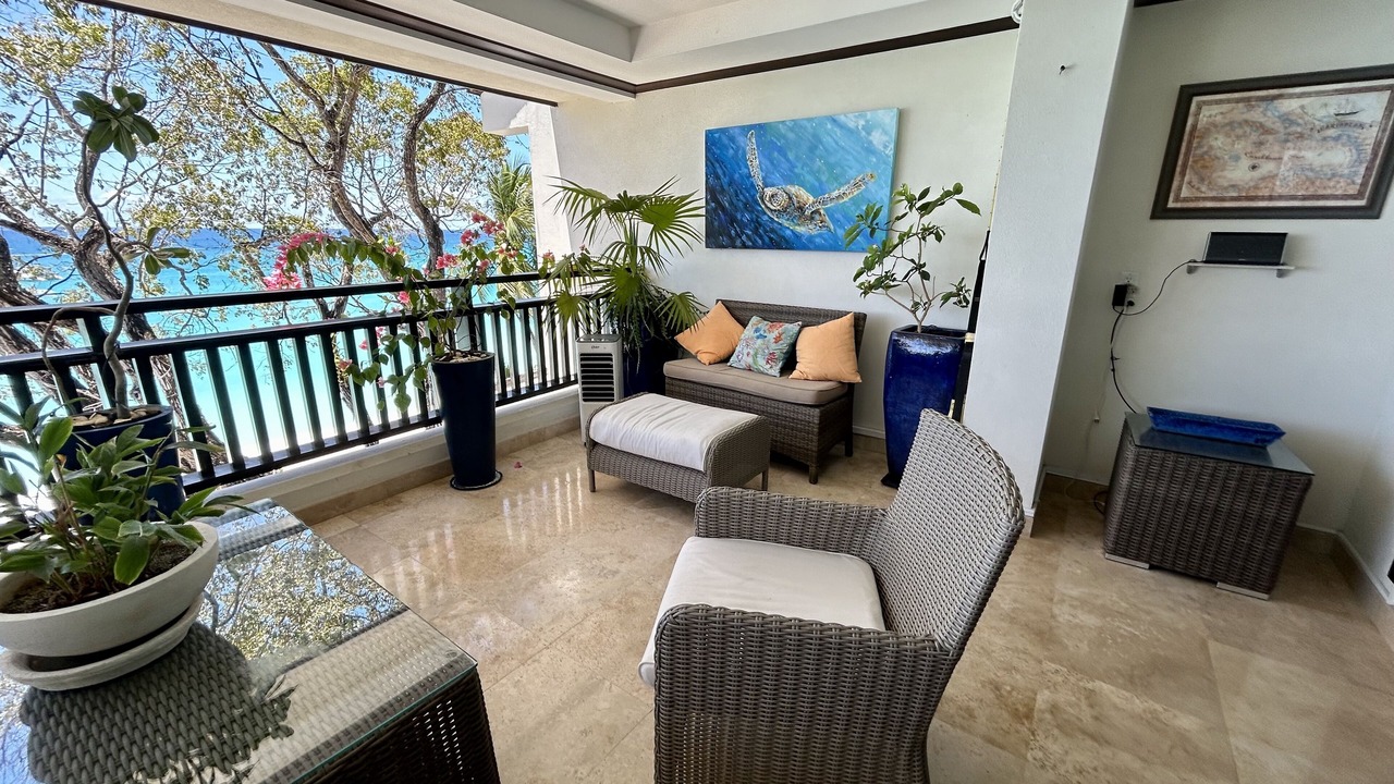 Photo of Livingroom in Weston