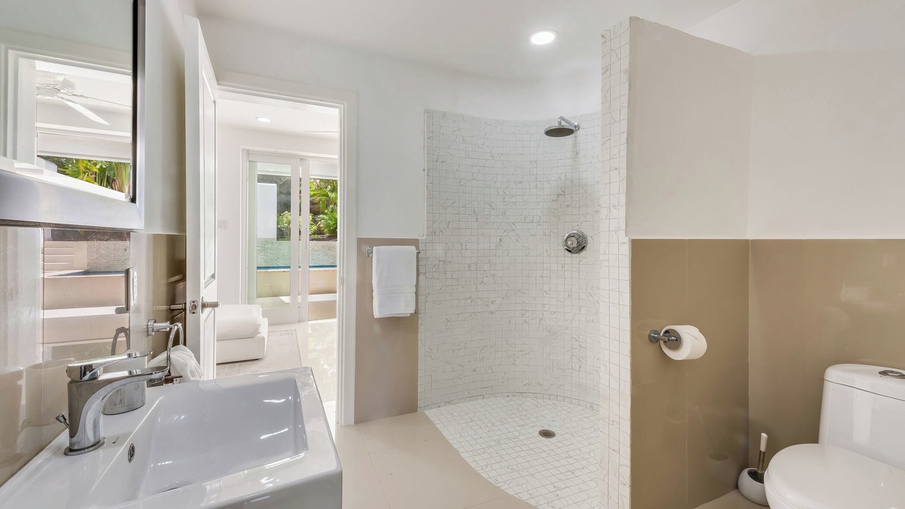 Photo of Bathroom in Halcyon Heights