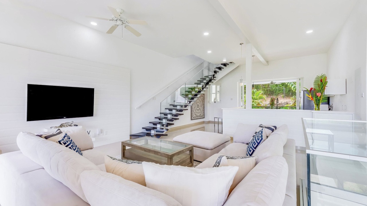 Photo of Livingroom in Halcyon Heights