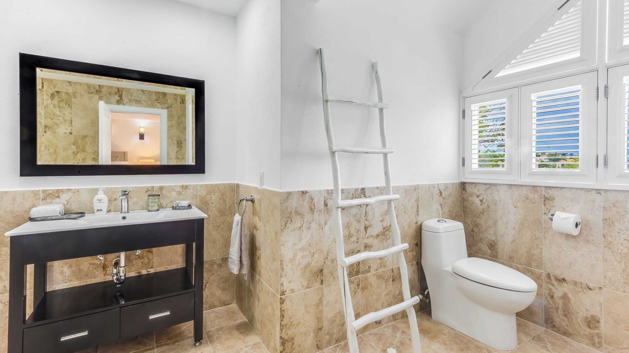 Photo of Bathroom in Halcyon Heights