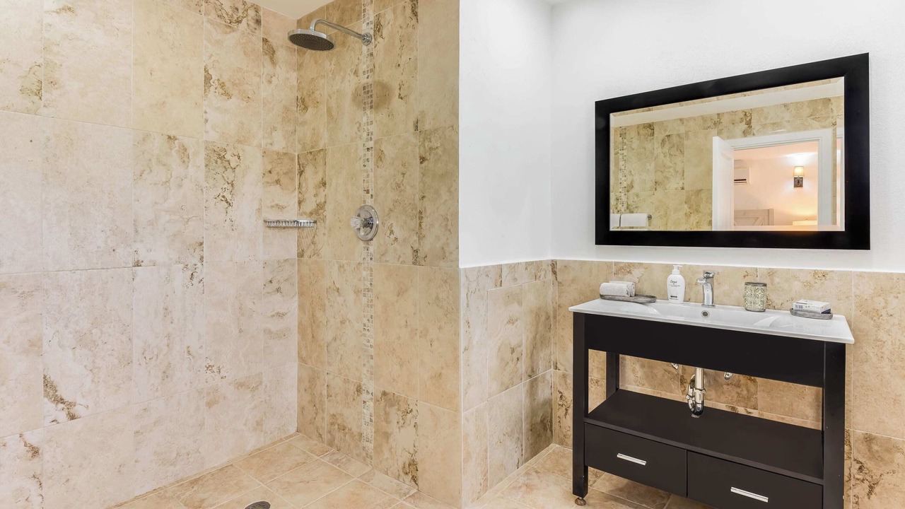 Photo of Bathroom in Halcyon Heights