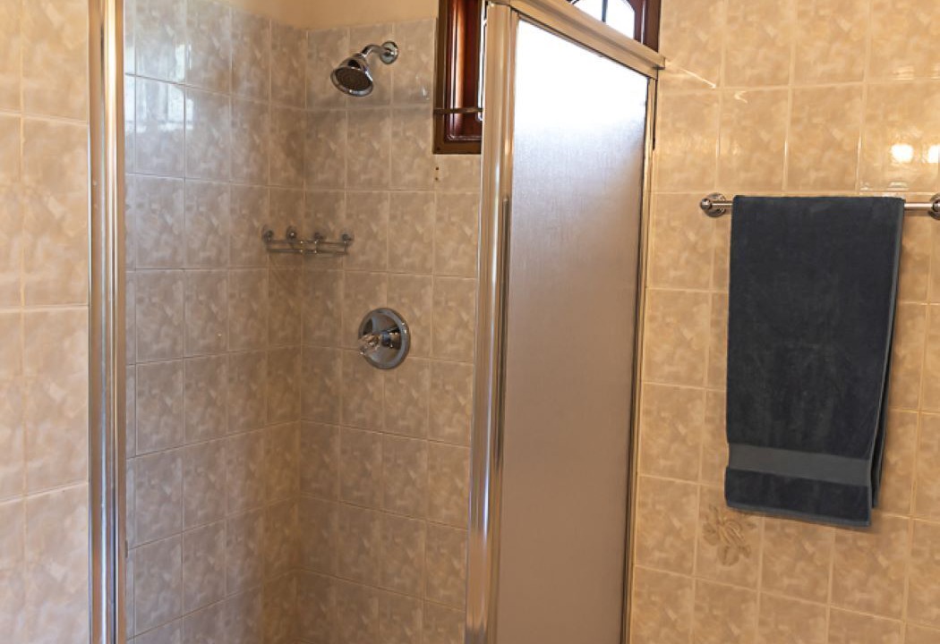 Photo of Bathroom in Heywoods Park
