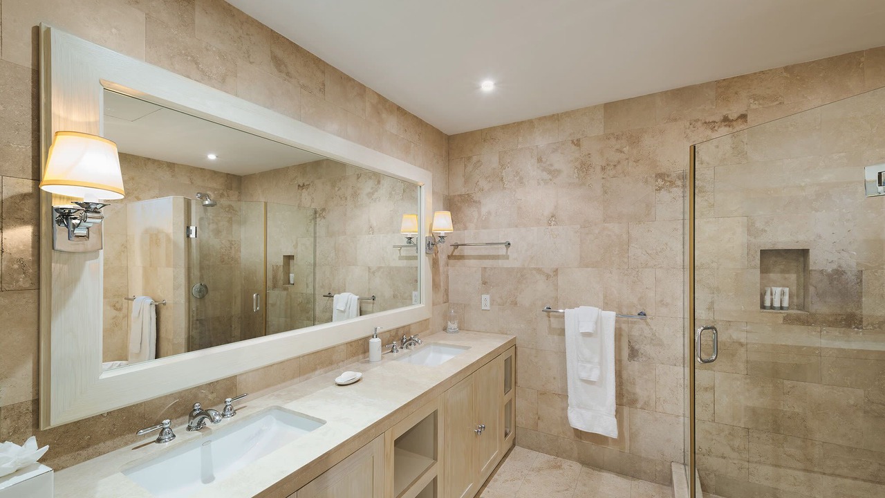 Photo of Bathroom in Durants