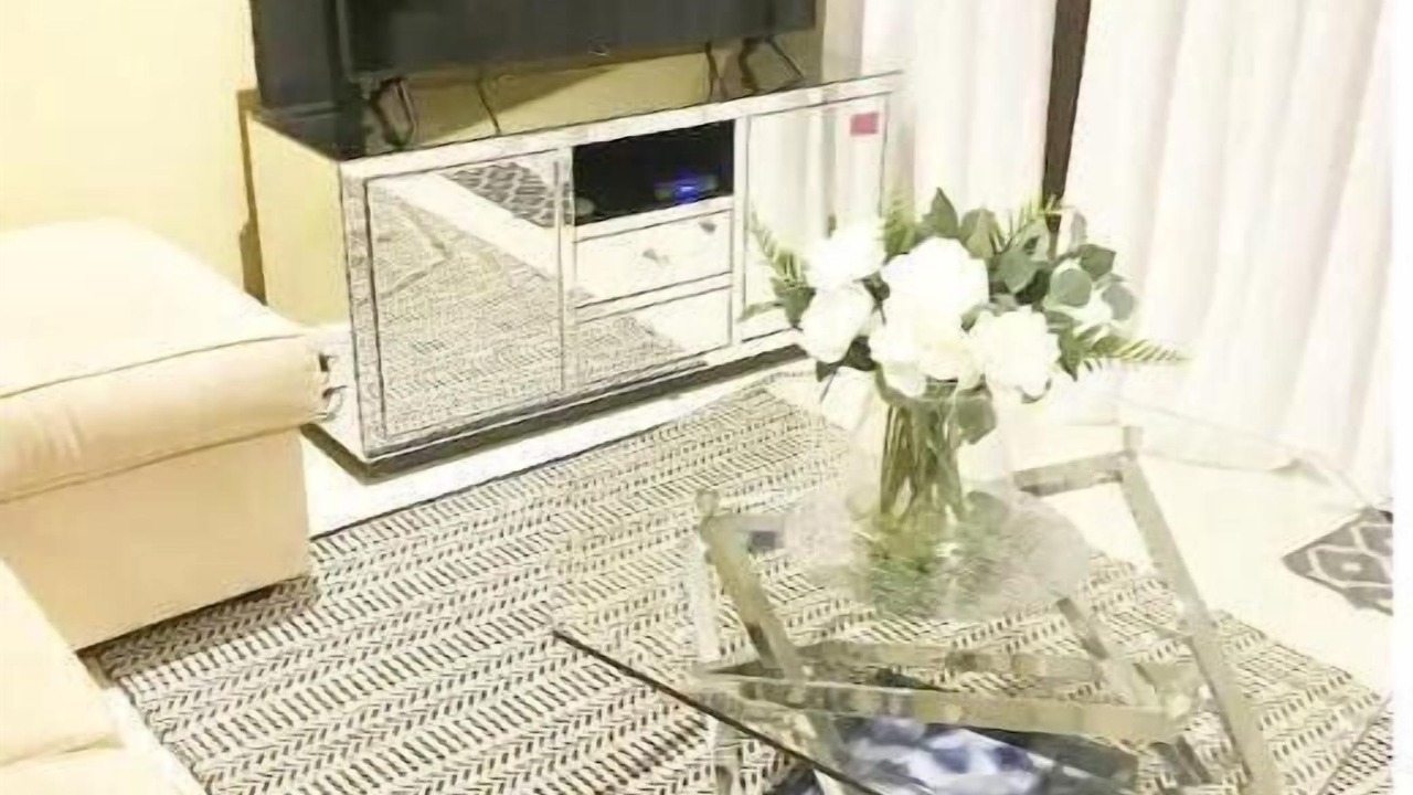 Photo of Livingroom in Weston