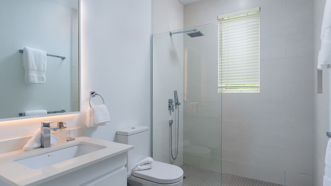 Photo of Bathroom in Merlin Bay