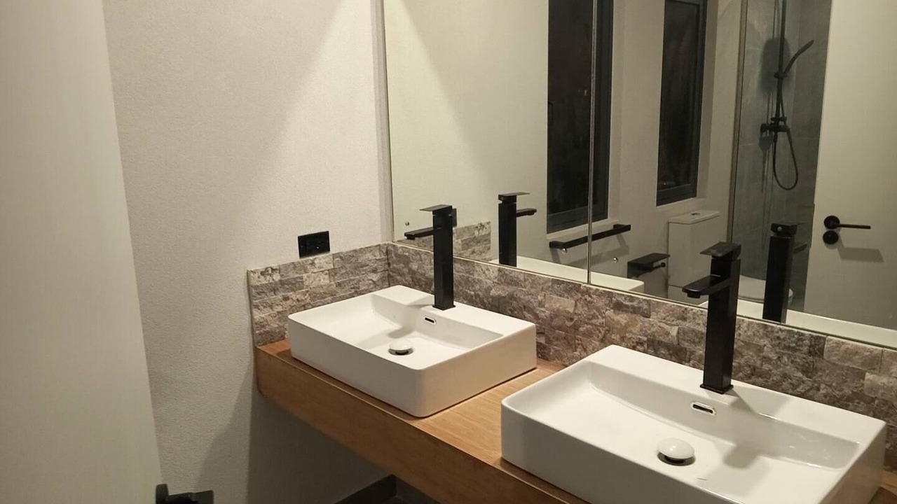 Photo of Bathroom in Oistins