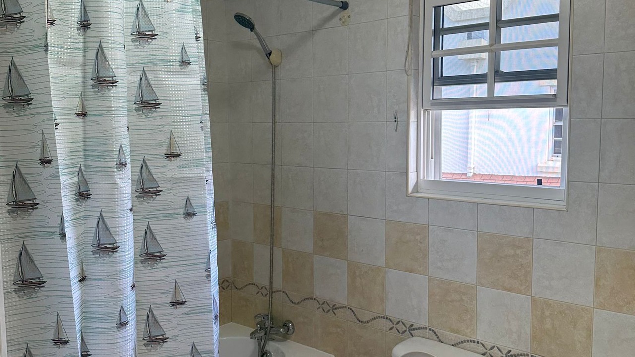 Photo of Bathroom in Brittons Hill