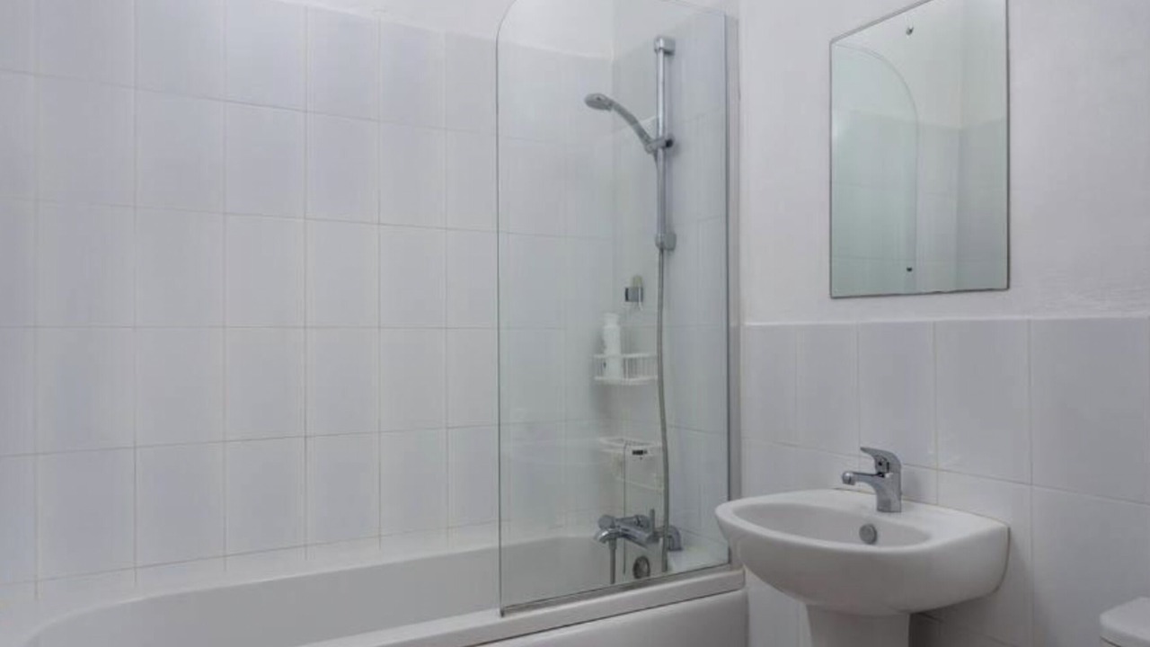 Photo of Bathroom in Brittons Hill