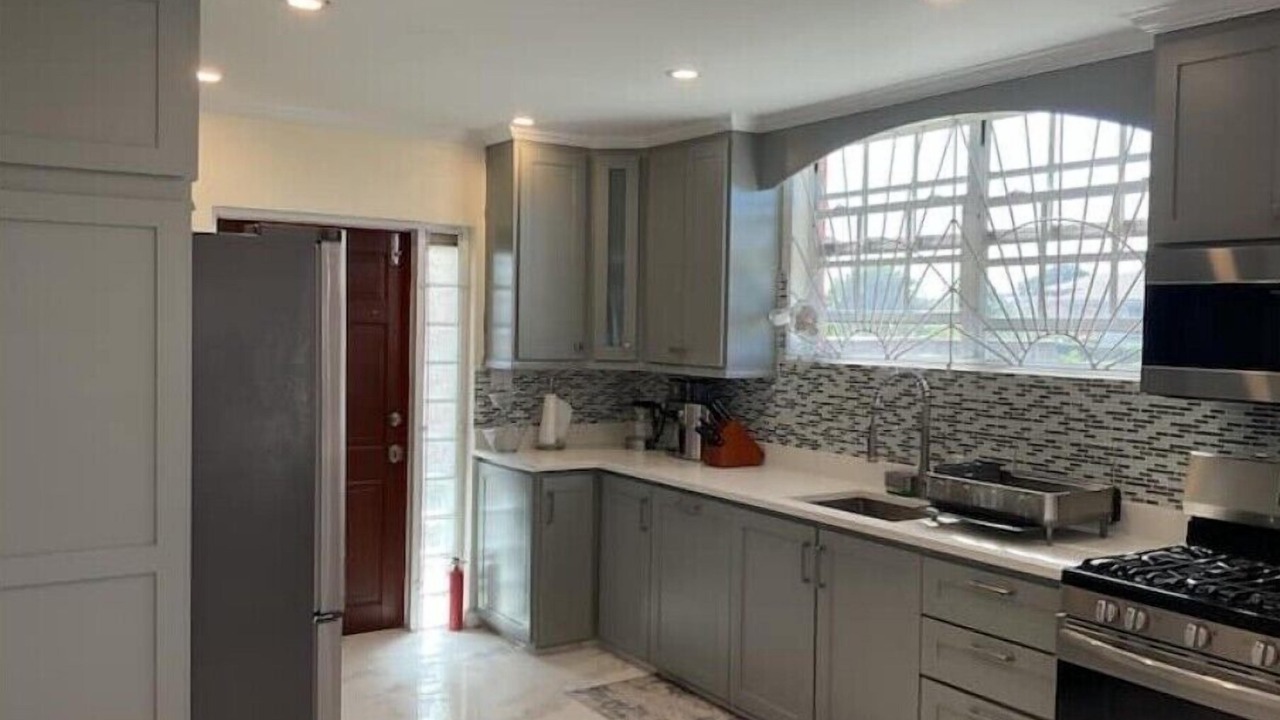 Photo of Kitchen in Oistins