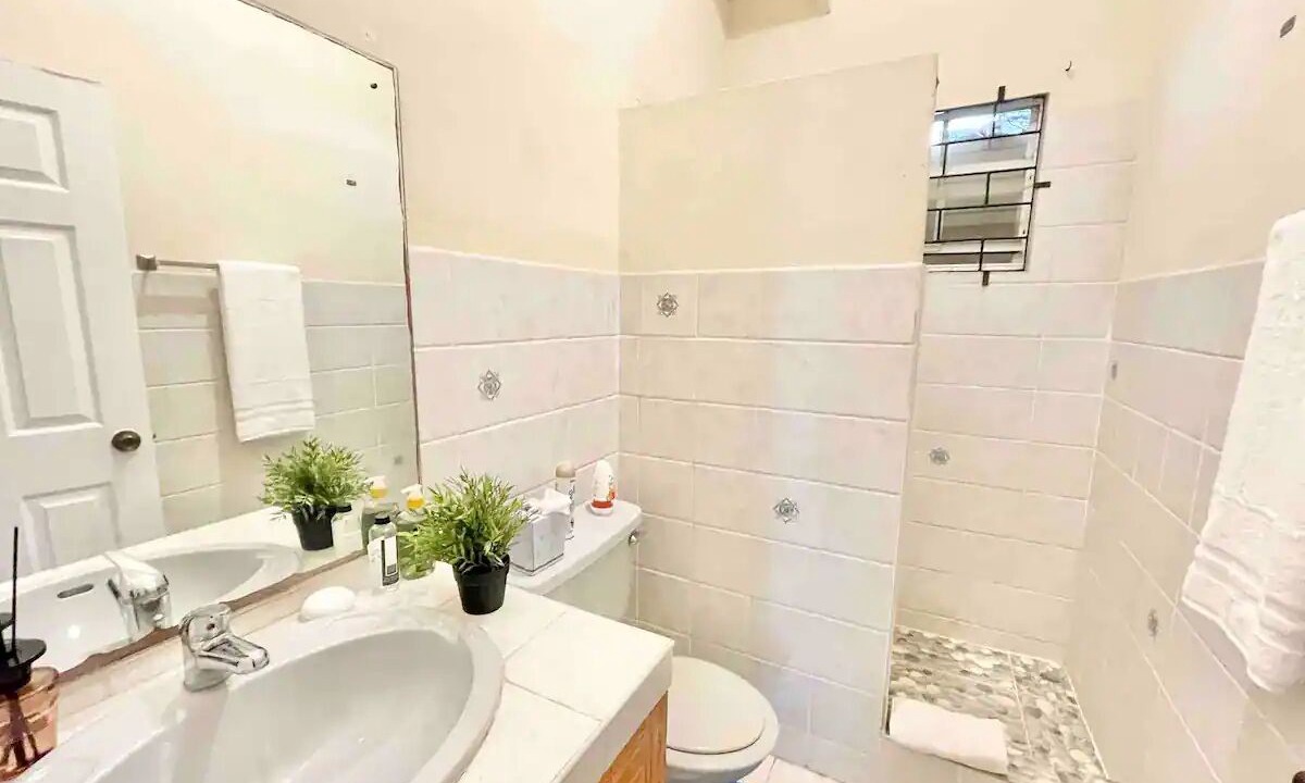Photo of Bathroom in Oistins