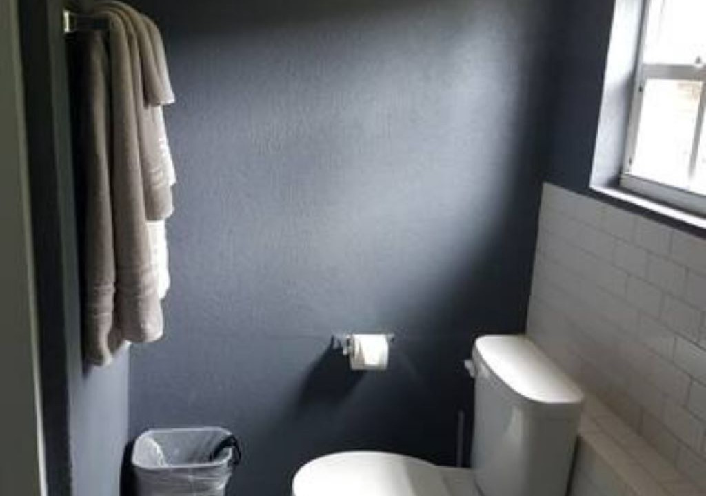 Photo of Bathroom in Halcyon Heights
