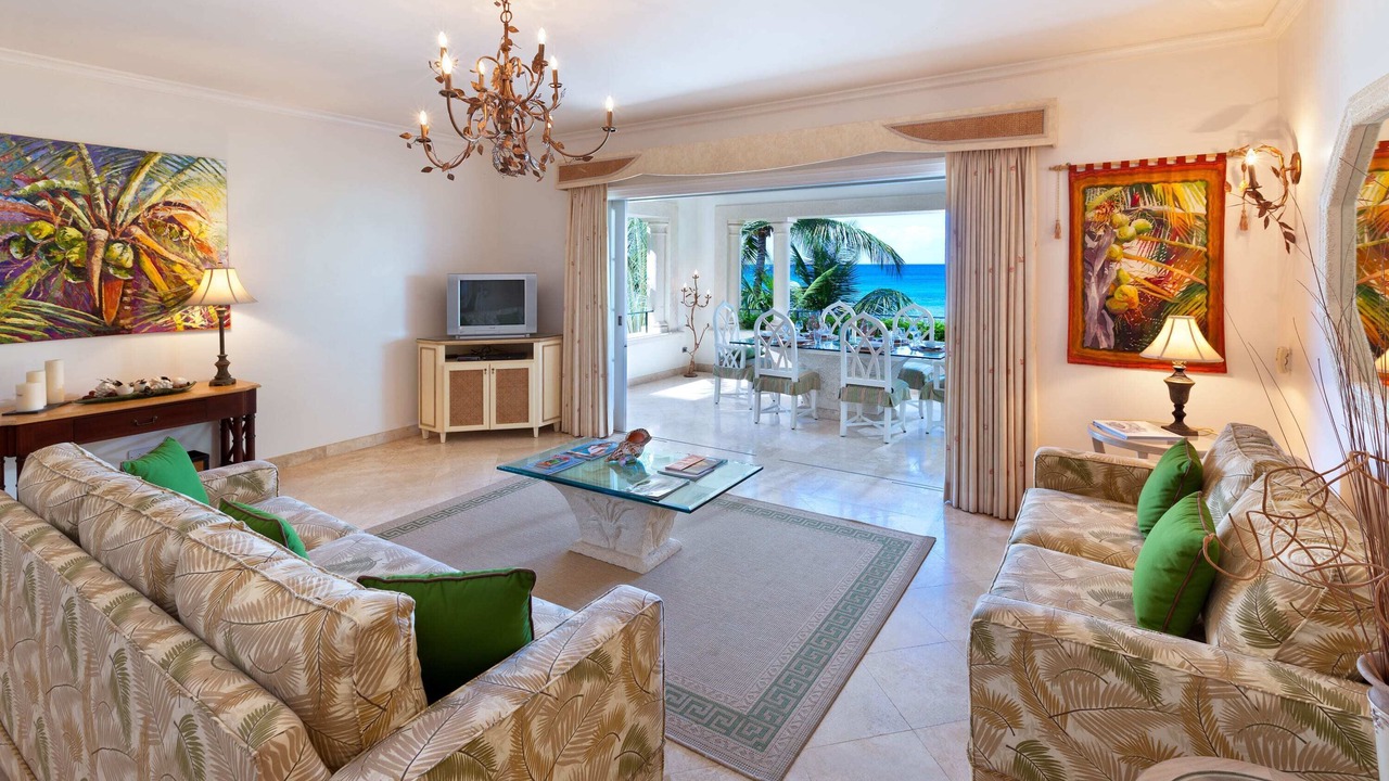 Photo of Livingroom in Schooner Bay