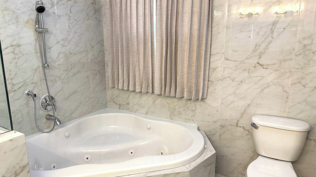 Photo of Bathroom in Silver Sands