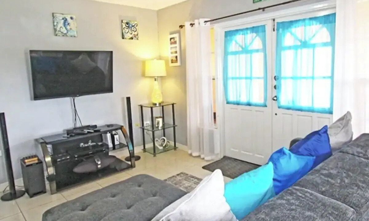 Photo of Livingroom in Deanes